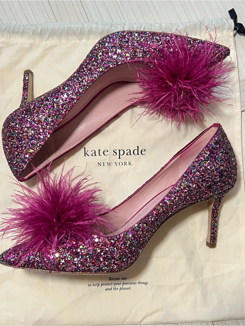 Kate Spade Marabou Glitter Dress Heels Fuchsia Feather Puff Statement Pumps 9.5 - Picture 3 of 12